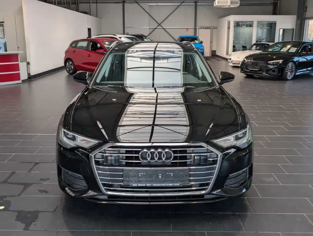 Audi A6 Avant 45 TFSI quattro S tronic design 8-fach 01/2023-photo-2