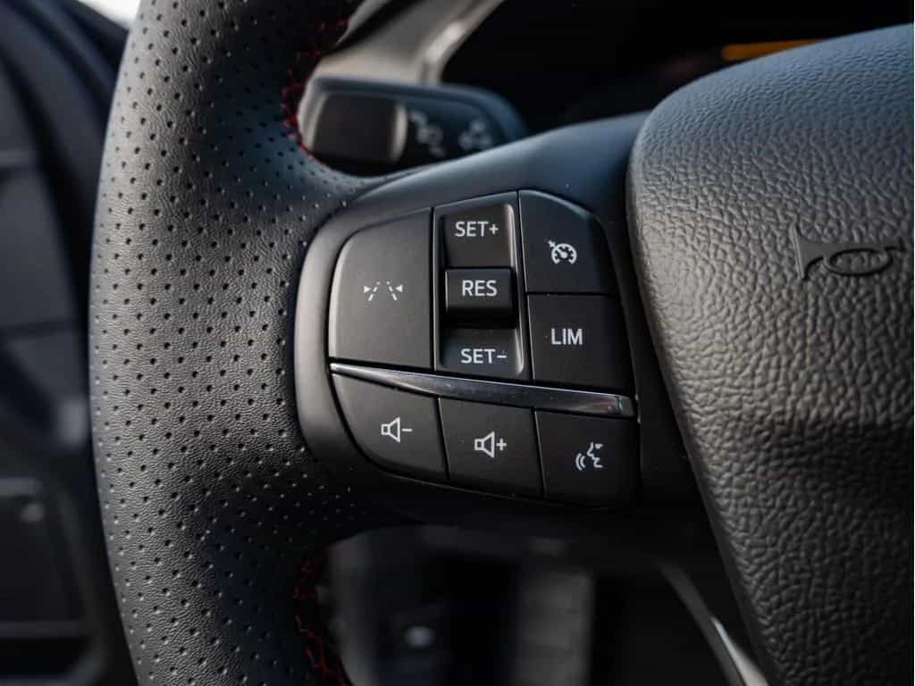 Ford Kuga 08/2025-photo-16