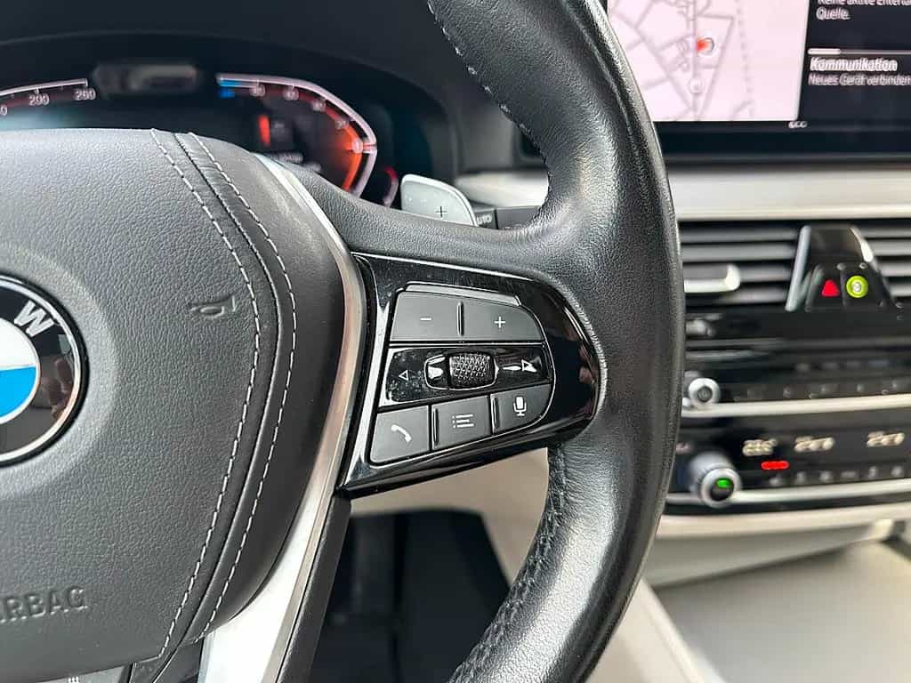 BMW 5 Series 520d Touring xDrive Luxury Line Aut. / AHK / ... 01/2023-photo-20