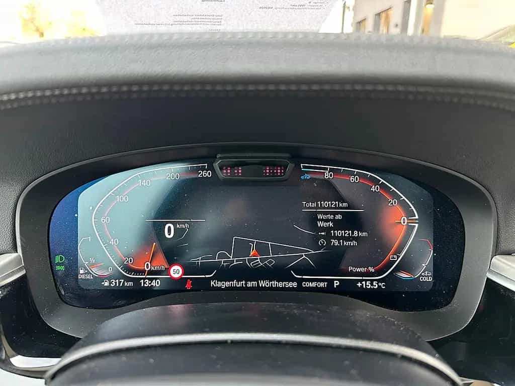 BMW 5 Series 520d Touring xDrive Luxury Line Aut. / AHK / ... 01/2023-photo-22