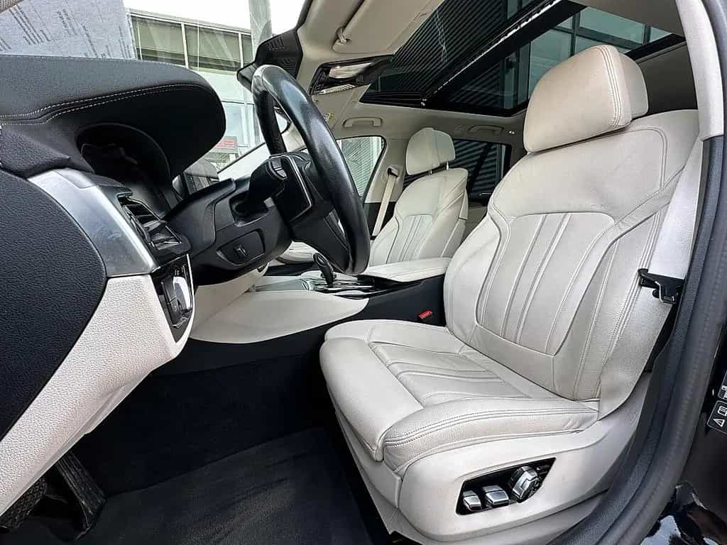 BMW 5 Series 520d Touring xDrive Luxury Line Aut. / AHK / ... 01/2023-photo-29