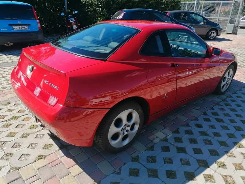 Alfa Romeo GTV 2.0i 16V Twin Spark cat L 02/2000-photo-5