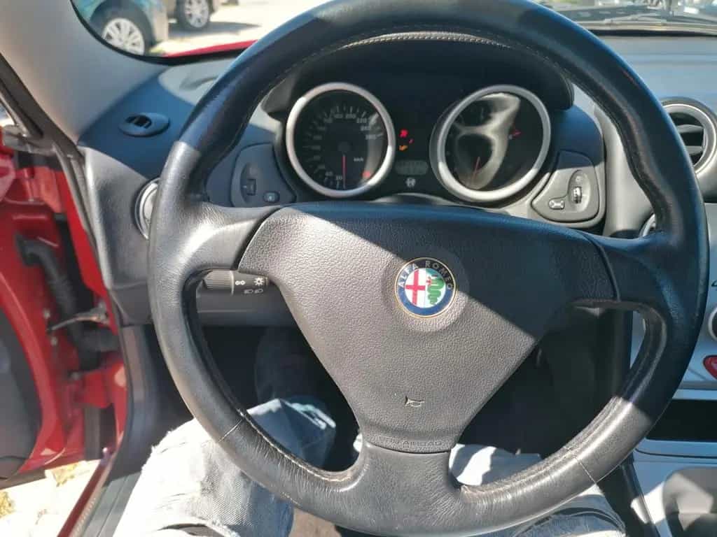 Alfa Romeo GTV 2.0i 16V Twin Spark cat L 02/2000-photo-8