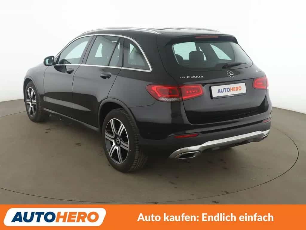Mercedes-Benz GLC 200 d 4Matic Aut.*NAV*LED*TEMP*CAM*PDC*SHZ* 11/2021-photo-3