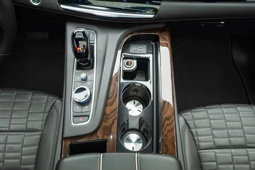 Cadillac Escalade GMT K2XL Premium 06/2024-photo-15