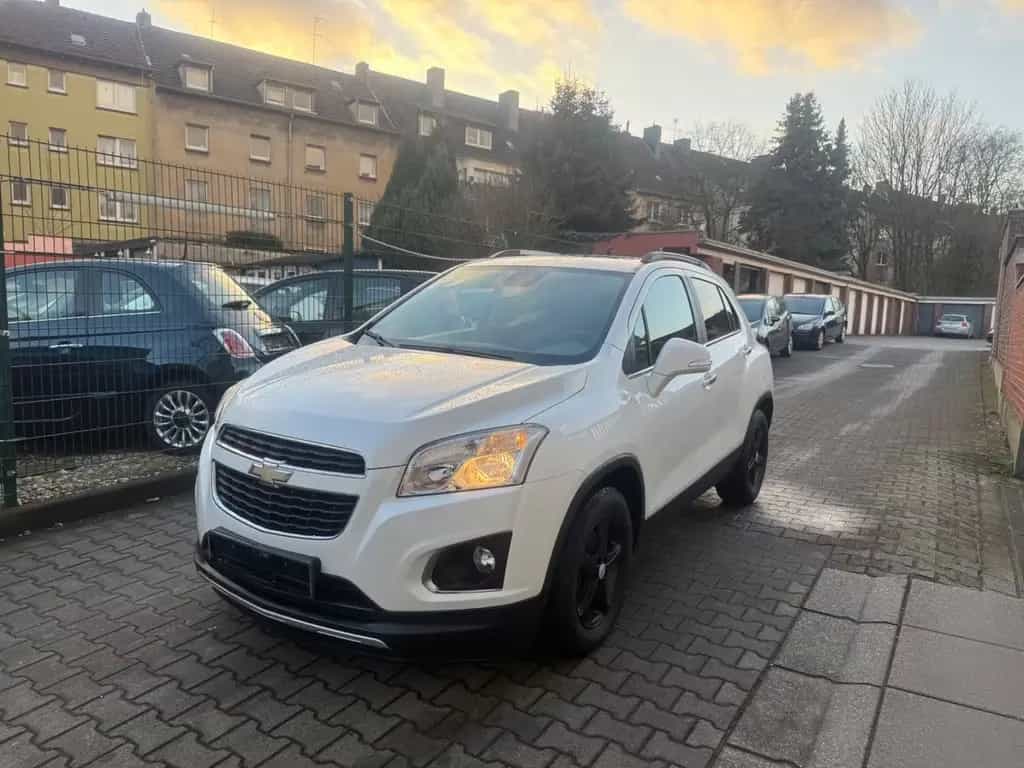 Chevrolet Trax 4x4 LT+ TÜV NEU*1.HAND 84.000km S.HEFT 06/2013-photo-0