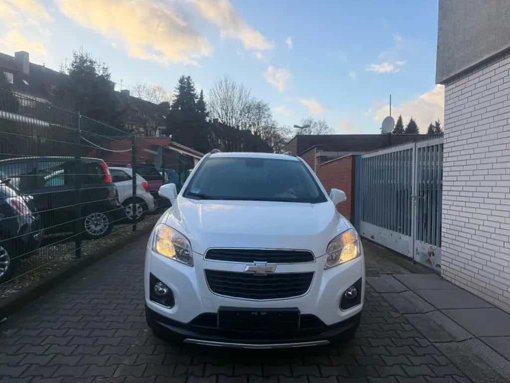 Chevrolet Trax 4x4 LT+ TÜV NEU*1.HAND 84.000km S.HEFT 06/2013-photo-1