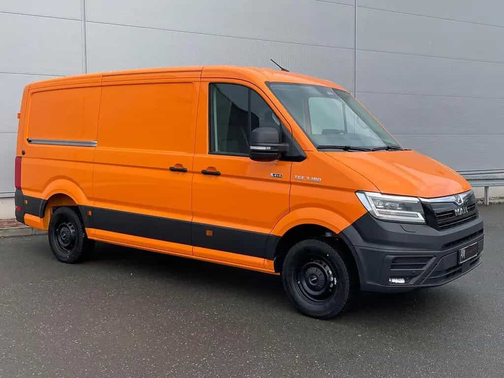 MAN TGE 3.180 L3H2 Kasten 4x4 STANDHZ ACC LENKRADHZ 02/2026-photo-1