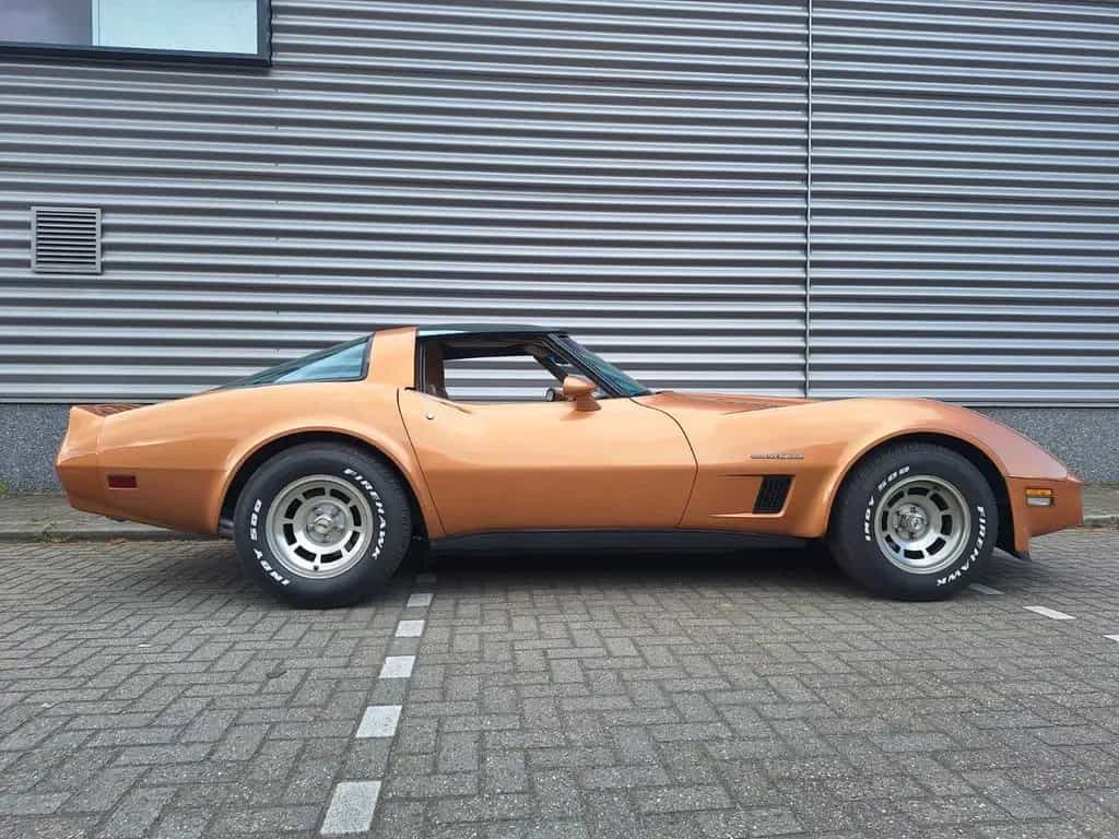 Corvette C3 55000 miles original 04/1982-photo-1