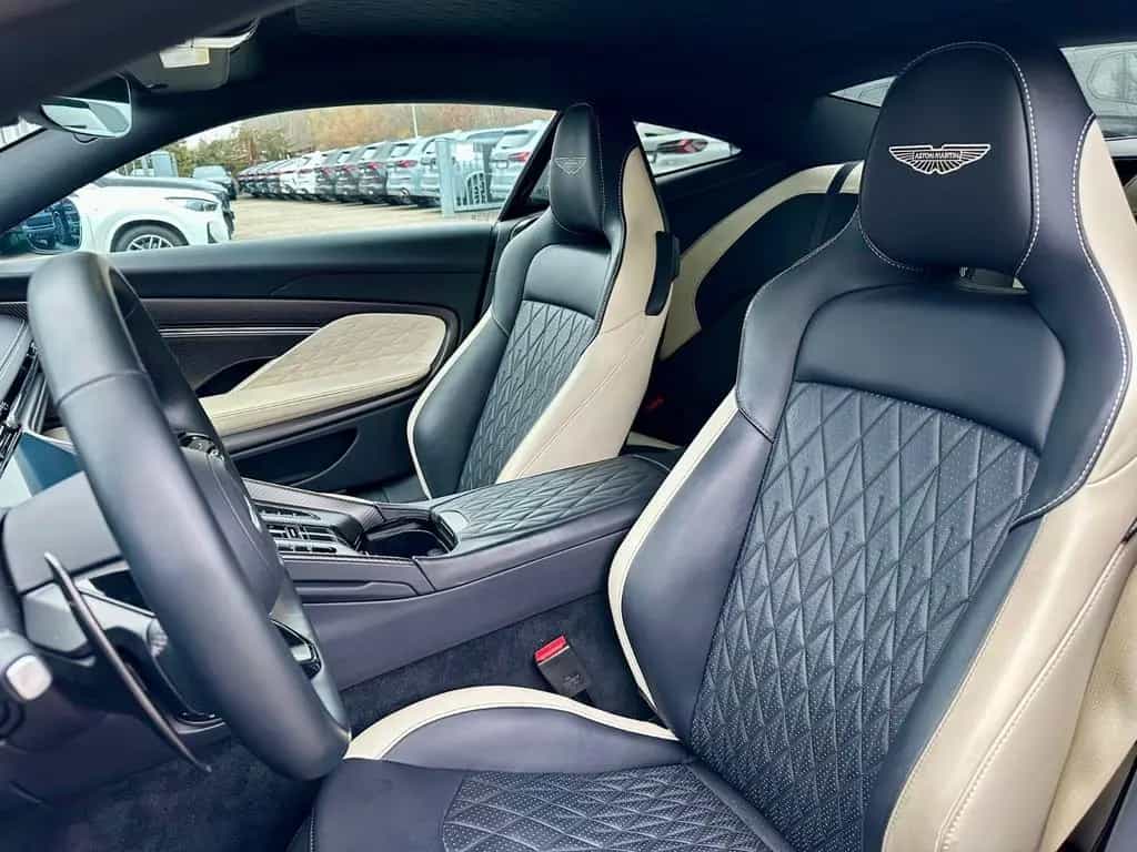 Aston Martin DB12 4.0 V8 KERAMIK.B&W.SITZBELÜFT.360° 02/2024-photo-13