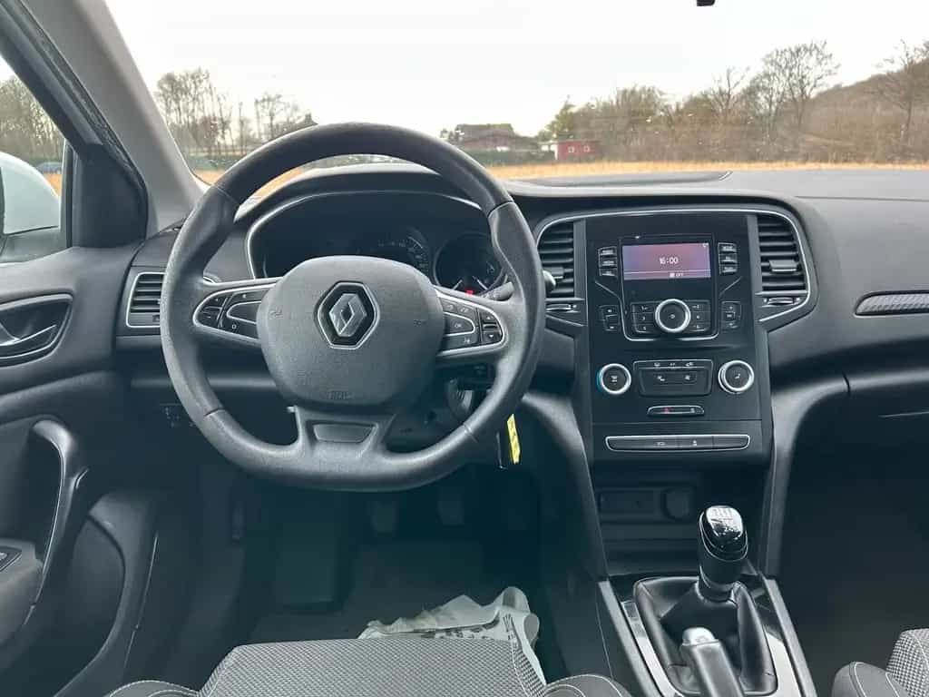 Renault Megane IV 1.2 Grandtour Life 03/2017-photo-17