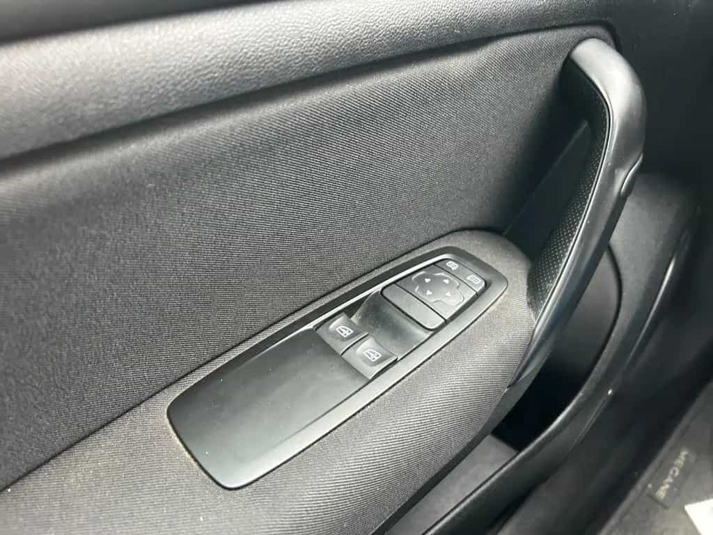 Renault Megane IV 1.2 Grandtour Life 03/2017-photo-30