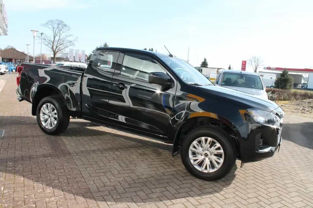 Isuzu D-Max Space Cab 4WD LS null-photo-10