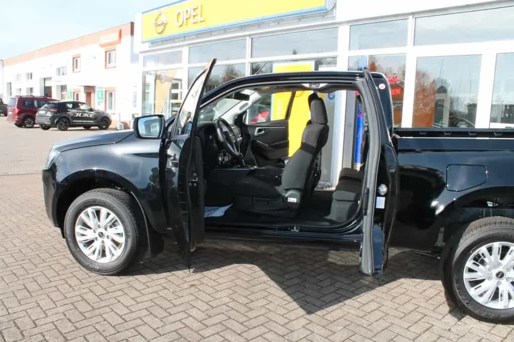 Isuzu D-Max Space Cab 4WD LS null-photo-15