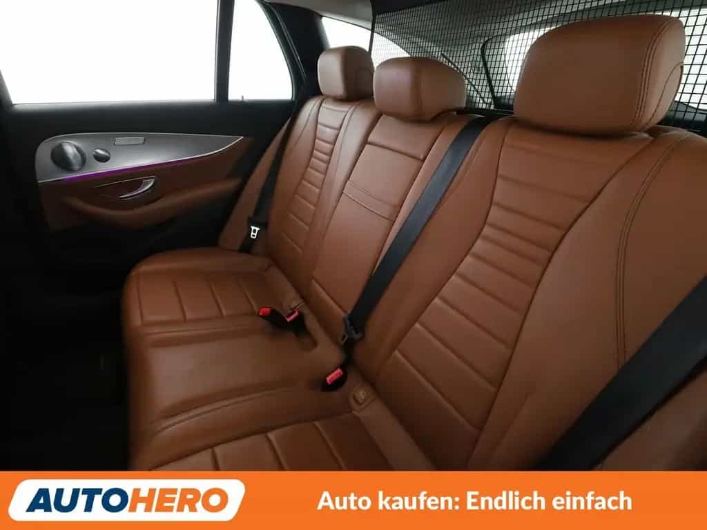Mercedes-Benz E 200 T AMG Line Aut.*LED*ACC*PDC*4xSHZ 08/2018-photo-13
