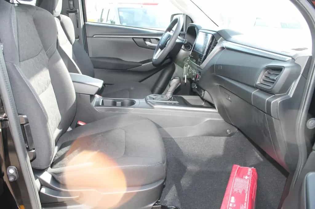 Isuzu D-Max Space Cab 4WD LS 02/2026-photo-11