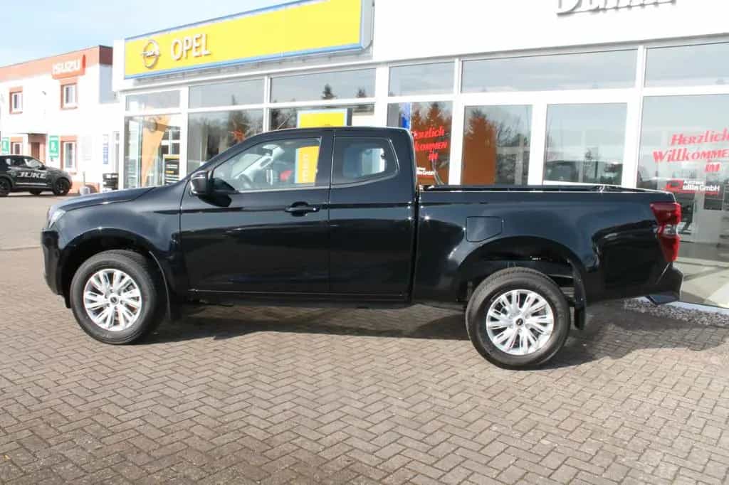 Isuzu D-Max Space Cab 4WD LS 02/2026-photo-5