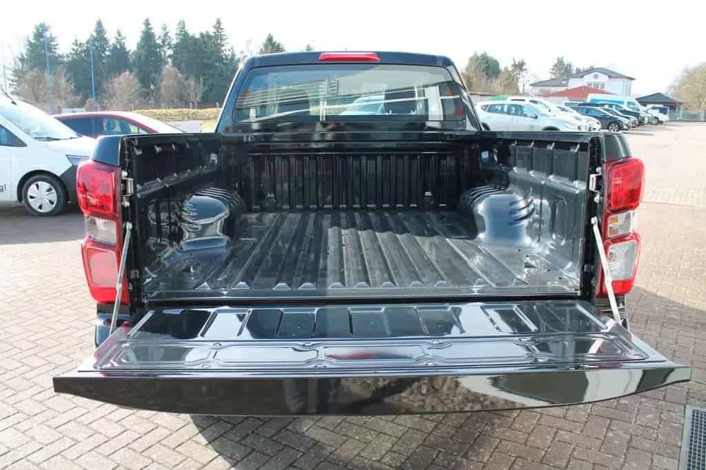 Isuzu D-Max Space Cab 4WD LS 02/2026-photo-8