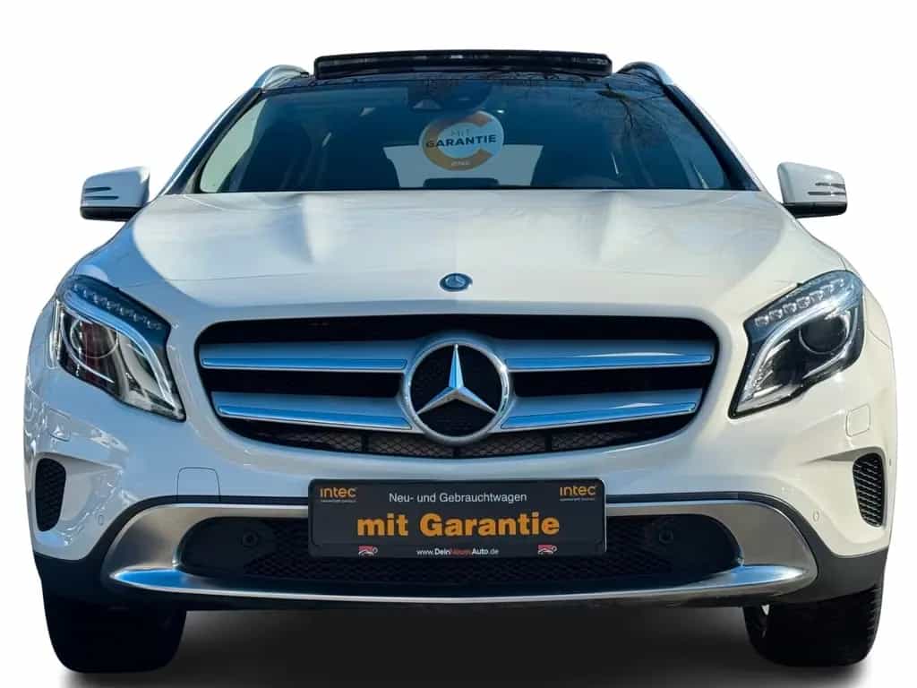 Mercedes-Benz GLA-Class 250 Totwinkel*Kamera*Ambiente*Pano*Xenon* 01/2017-photo-1