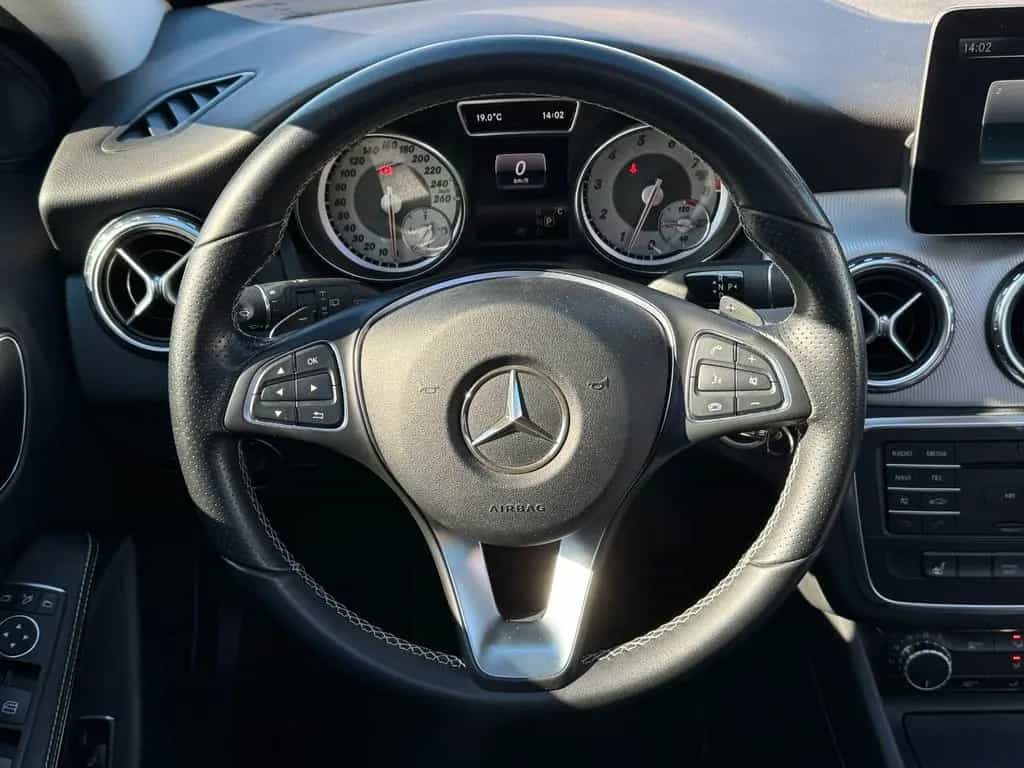 Mercedes-Benz GLA-Class 250 Totwinkel*Kamera*Ambiente*Pano*Xenon* 01/2017-photo-21