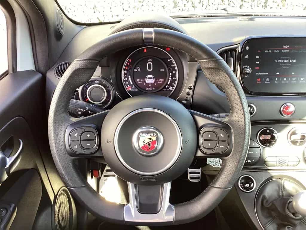 Abarth 595 1.4 T-Jet Turismo 05/2023-photo-27
