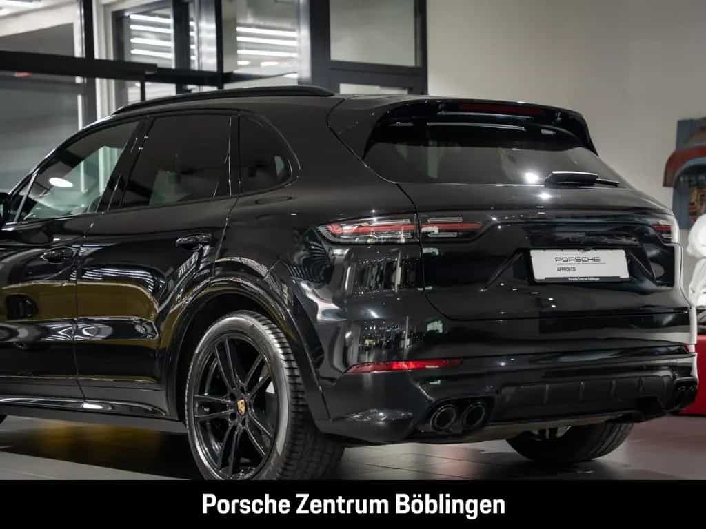 Porsche Cayenne Platinum Edition HA-Lenkung Sportabgas 11/2022-photo-9
