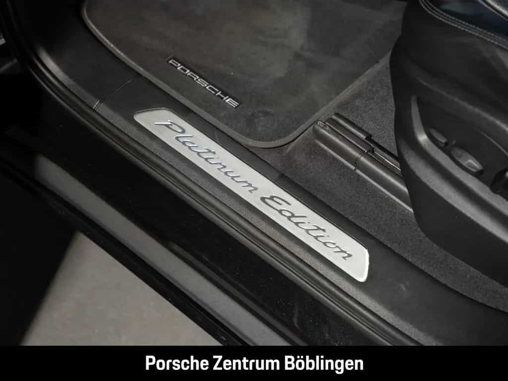 Porsche Cayenne Platinum Edition HA-Lenkung Sportabgas 11/2022-photo-15