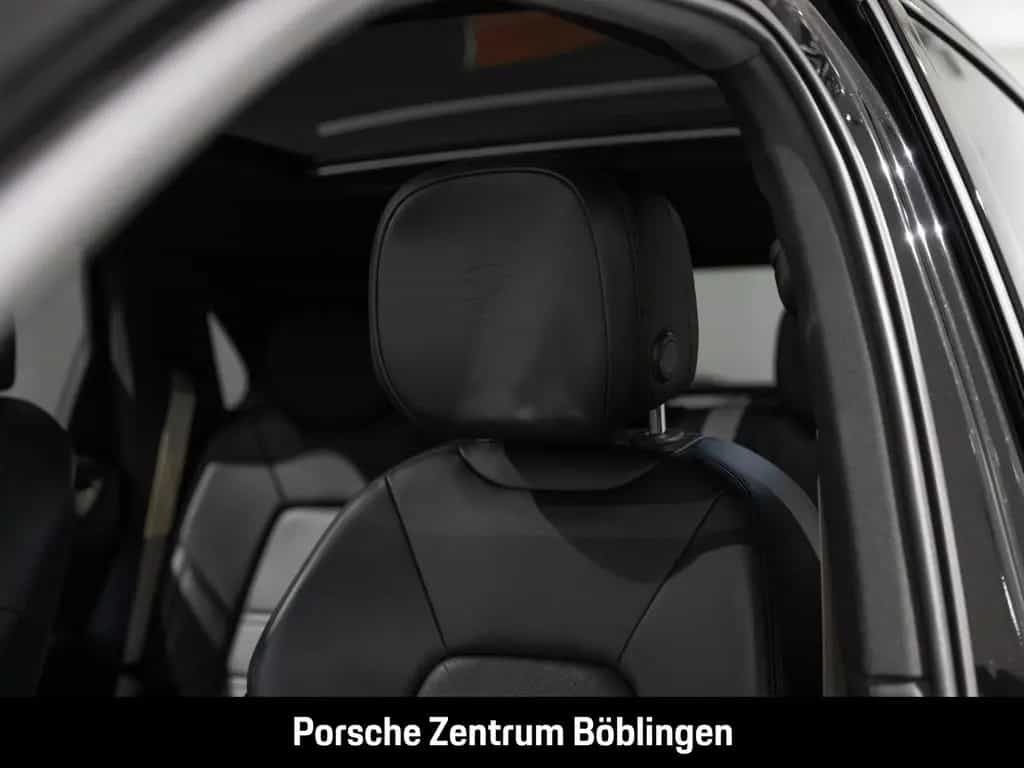 Porsche Cayenne Platinum Edition HA-Lenkung Sportabgas 11/2022-photo-18