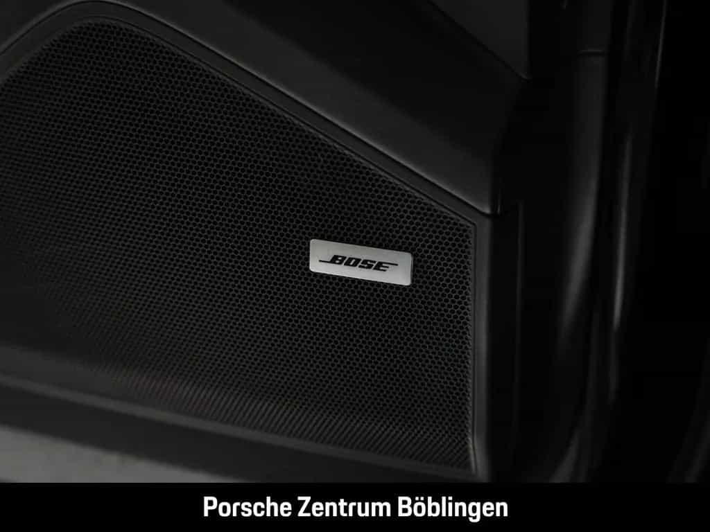 Porsche Cayenne Platinum Edition HA-Lenkung Sportabgas 11/2022-photo-19