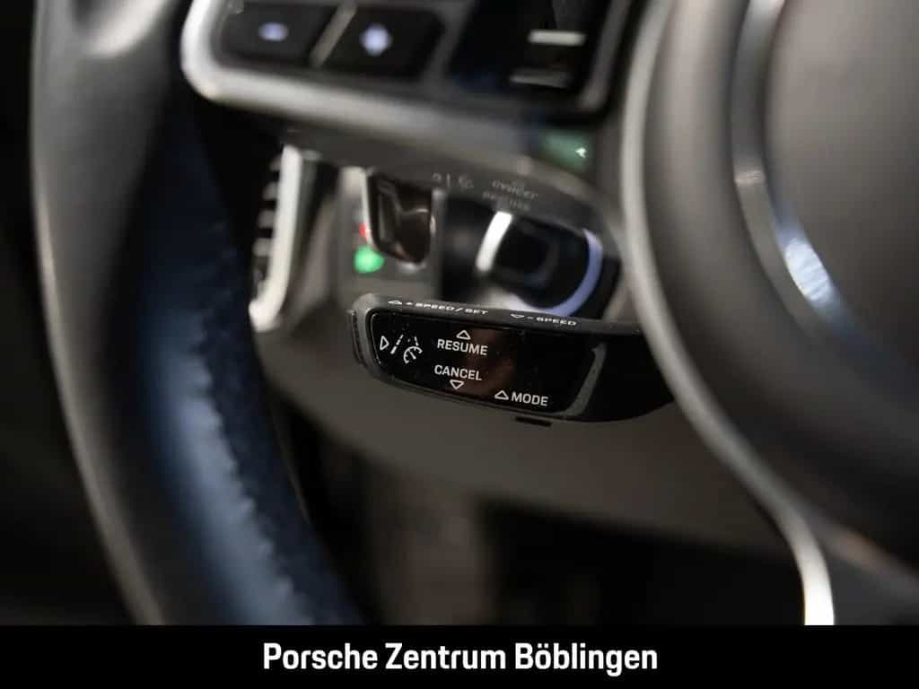 Porsche Cayenne Platinum Edition HA-Lenkung Sportabgas 11/2022-photo-22