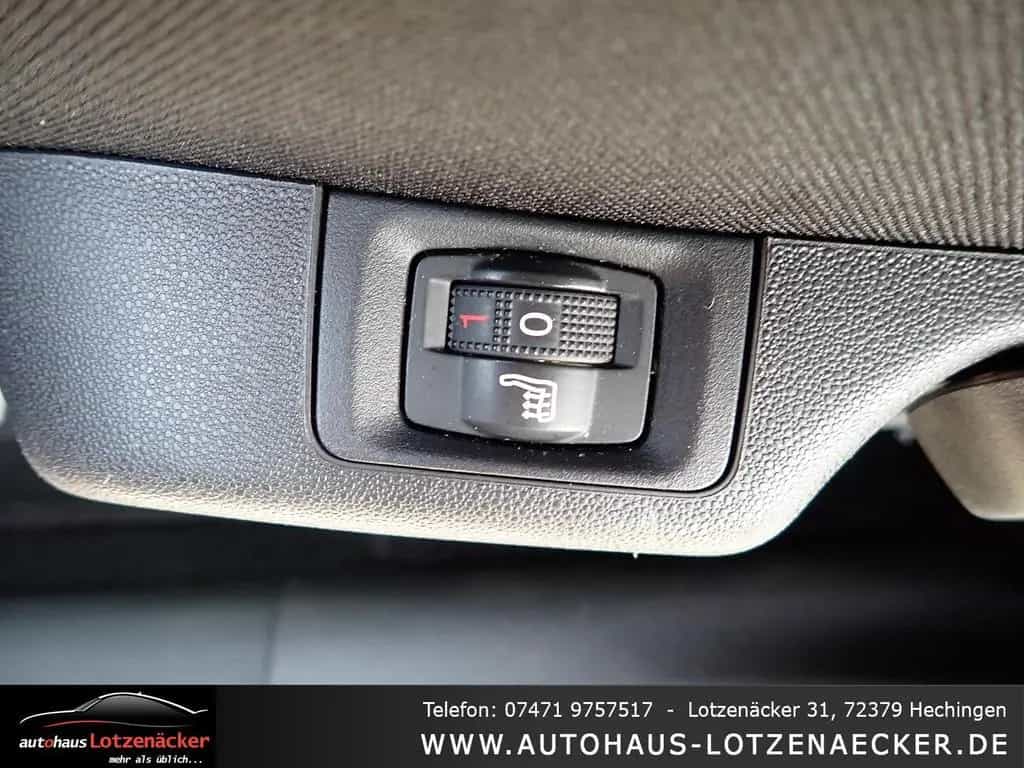 Citroën C3 Shine 1.2 TEMP|KLIMA|RFK|SHZ|LED 07/2017-photo-7