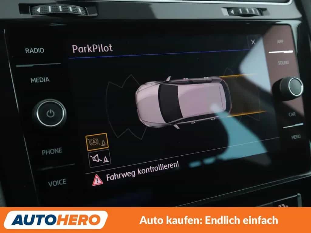 Volkswagen Golf VII 1.4 TSI Sound*PDC*ACC*SHZ* 11/2017-photo-21