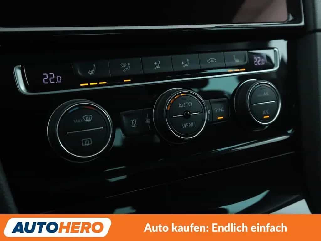 Volkswagen Golf VII 1.4 TSI Sound*PDC*ACC*SHZ* 11/2017-photo-23
