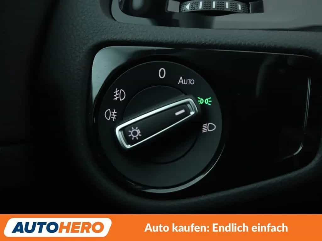 Volkswagen Golf VII 1.4 TSI Sound*PDC*ACC*SHZ* 11/2017-photo-27