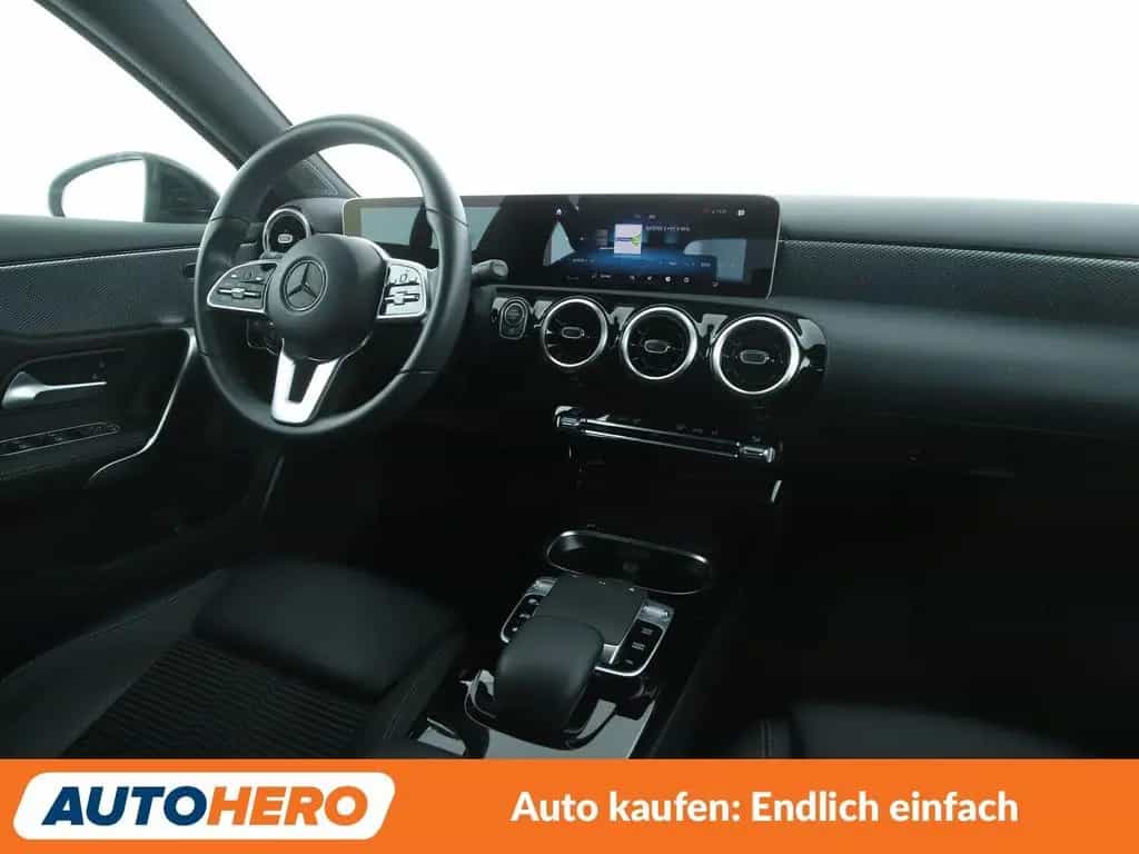 Mercedes-Benz A-Class 250 4Matic Progressive Aut.*NAV*LED*TEMP*PDC* 04/2019-photo-11