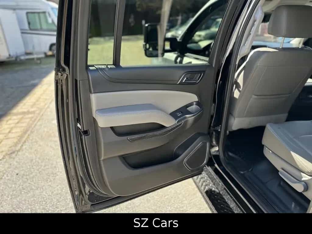 Chevrolet Suburban Z71*LEDER*RFK*TV*BOSE*RHINO-RACK*LED 07/2018-photo-28