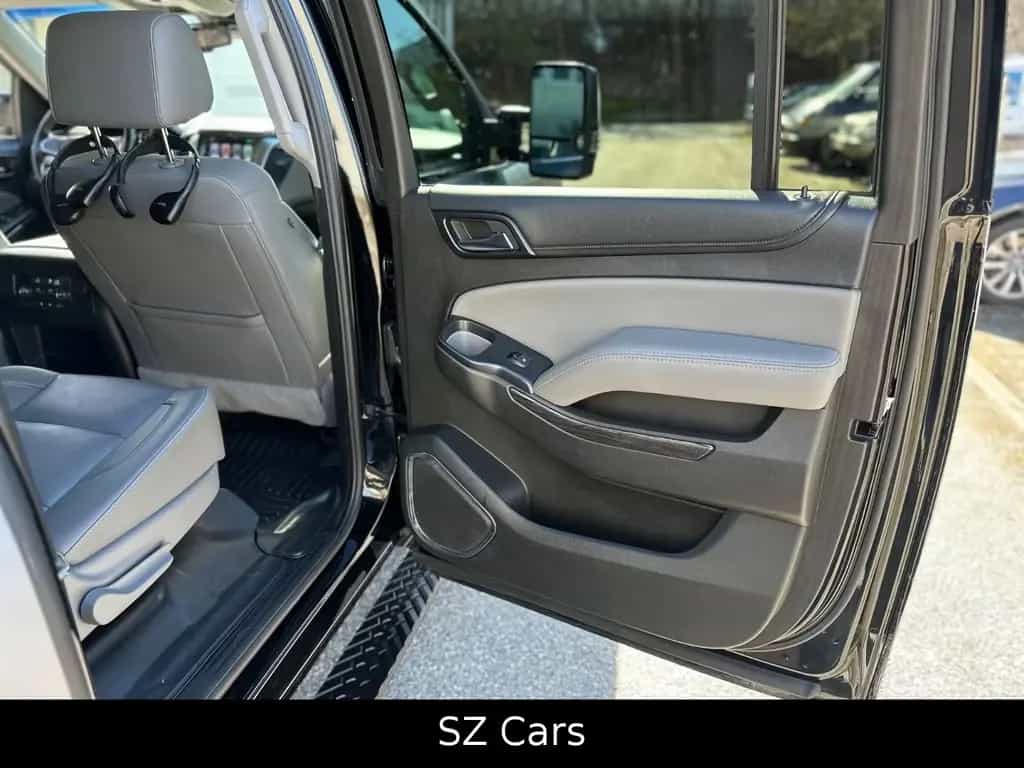 Chevrolet Suburban Z71*LEDER*RFK*TV*BOSE*RHINO-RACK*LED 07/2018-photo-35