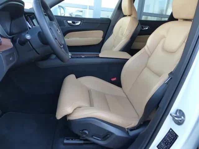 Volvo XC60 Plus Bright B4 Aut.EU6d*Leder amber*GOOGLE* 12/2022-photo-9
