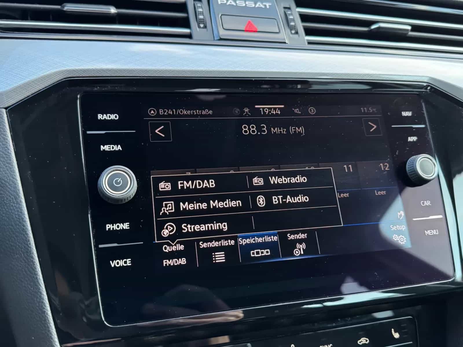 Volkswagen Passat Variant 07/2022-photo-33