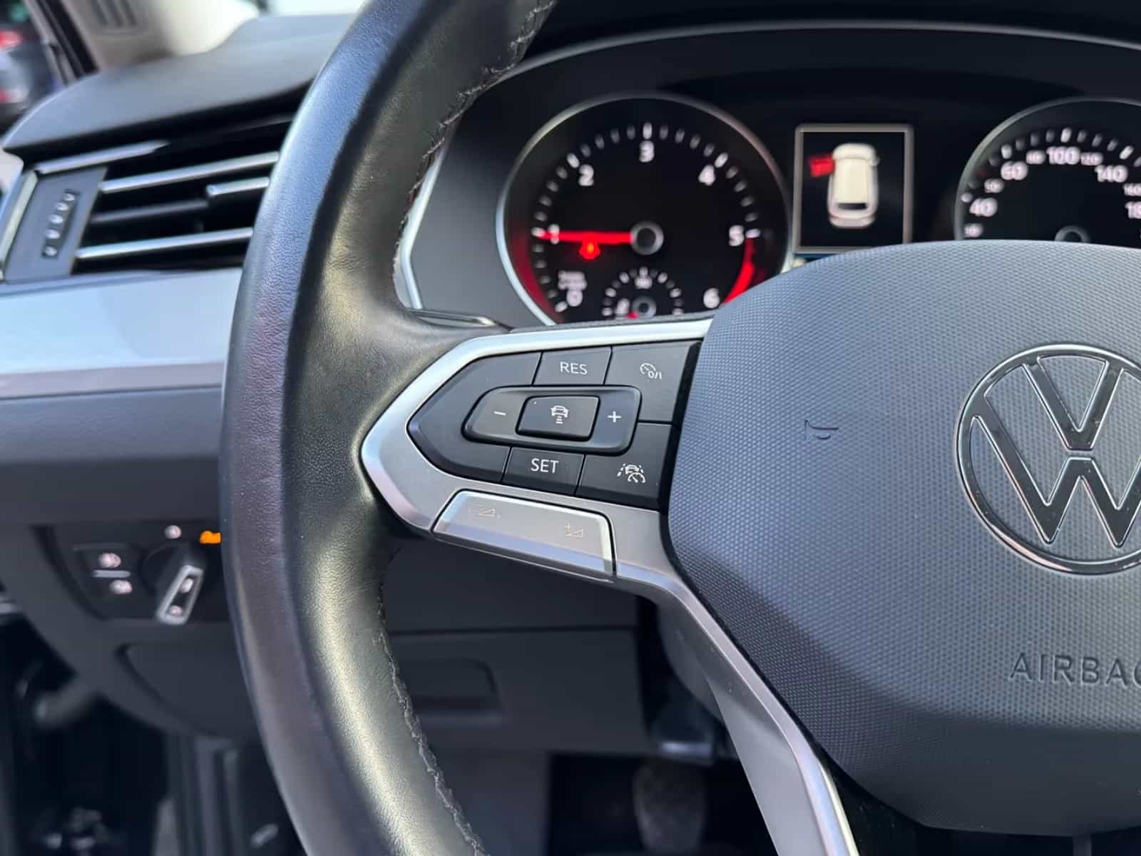 Volkswagen Passat Variant 07/2022-photo-23