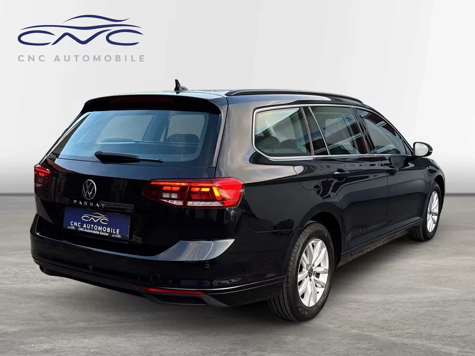 Volkswagen Passat Variant 07/2022-photo-4