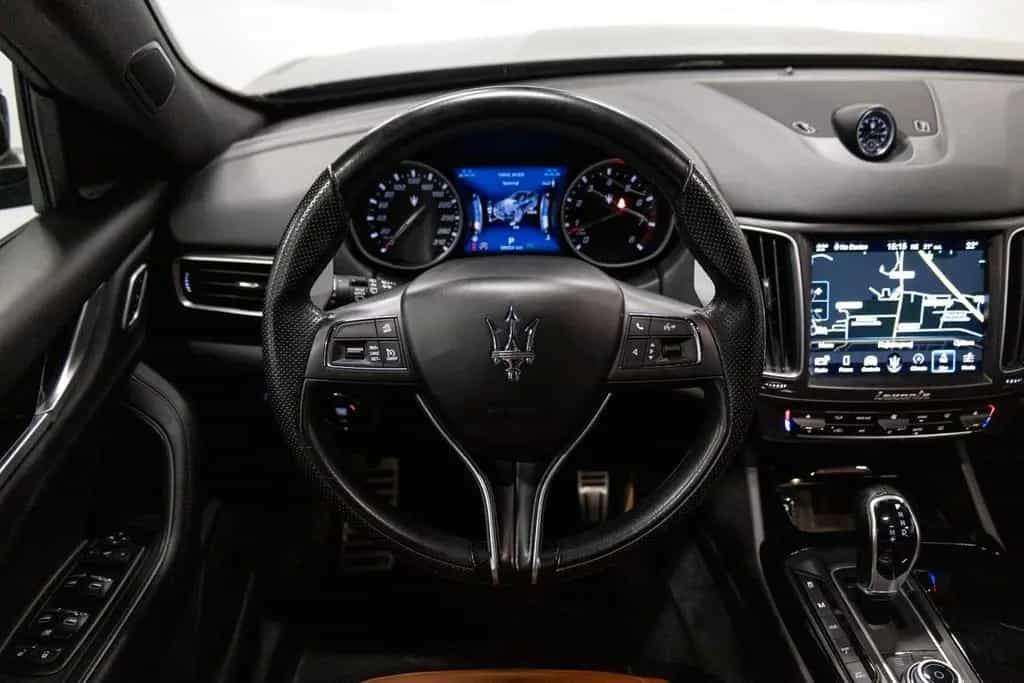Maserati Levante S 03/2018-photo-10