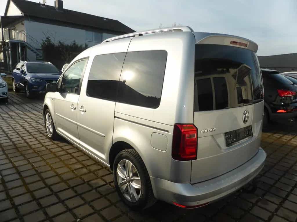 Volkswagen Caddy PKW Comfortline BMT SHZ AHK PDC 12/2017-photo-5