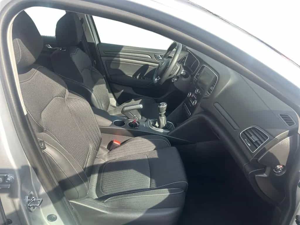 Renault Megane IV 1.2 TCe 100 Energy Life BOSE*DAB*TEMPO 03/2019-photo-12