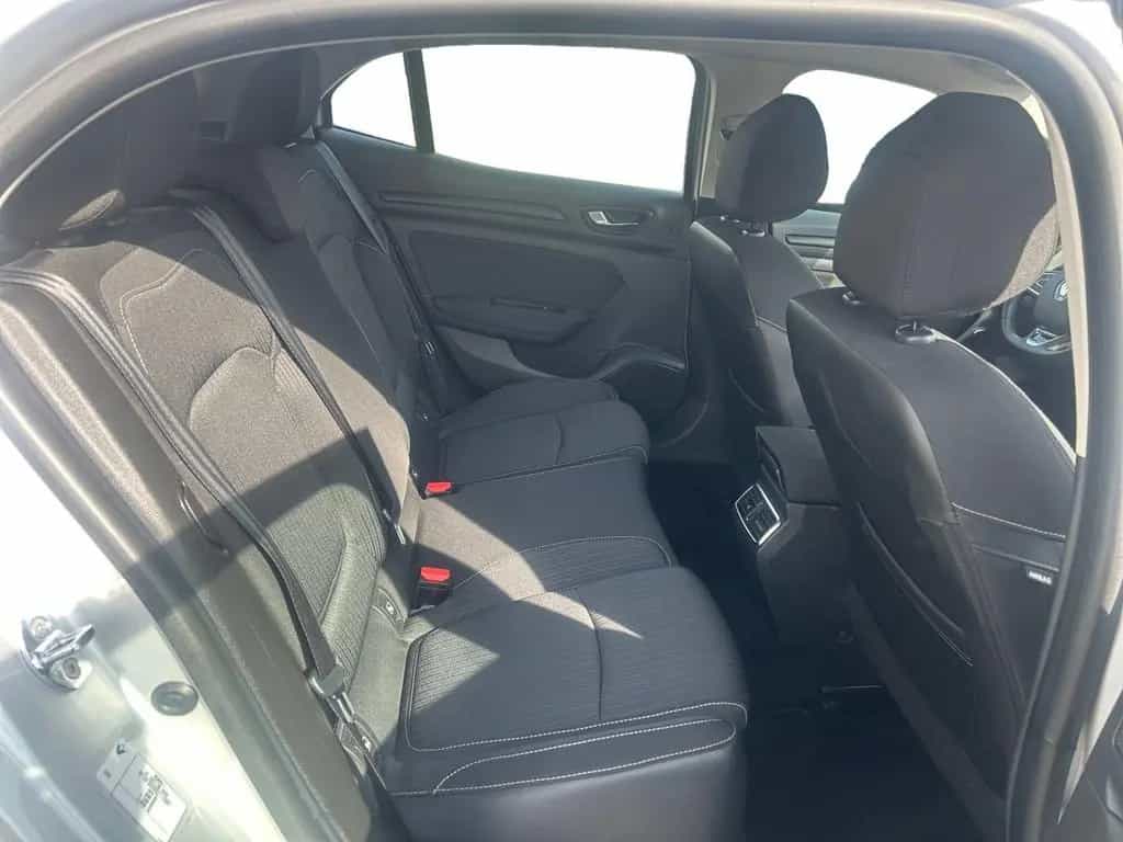 Renault Megane IV 1.2 TCe 100 Energy Life BOSE*DAB*TEMPO 03/2019-photo-13