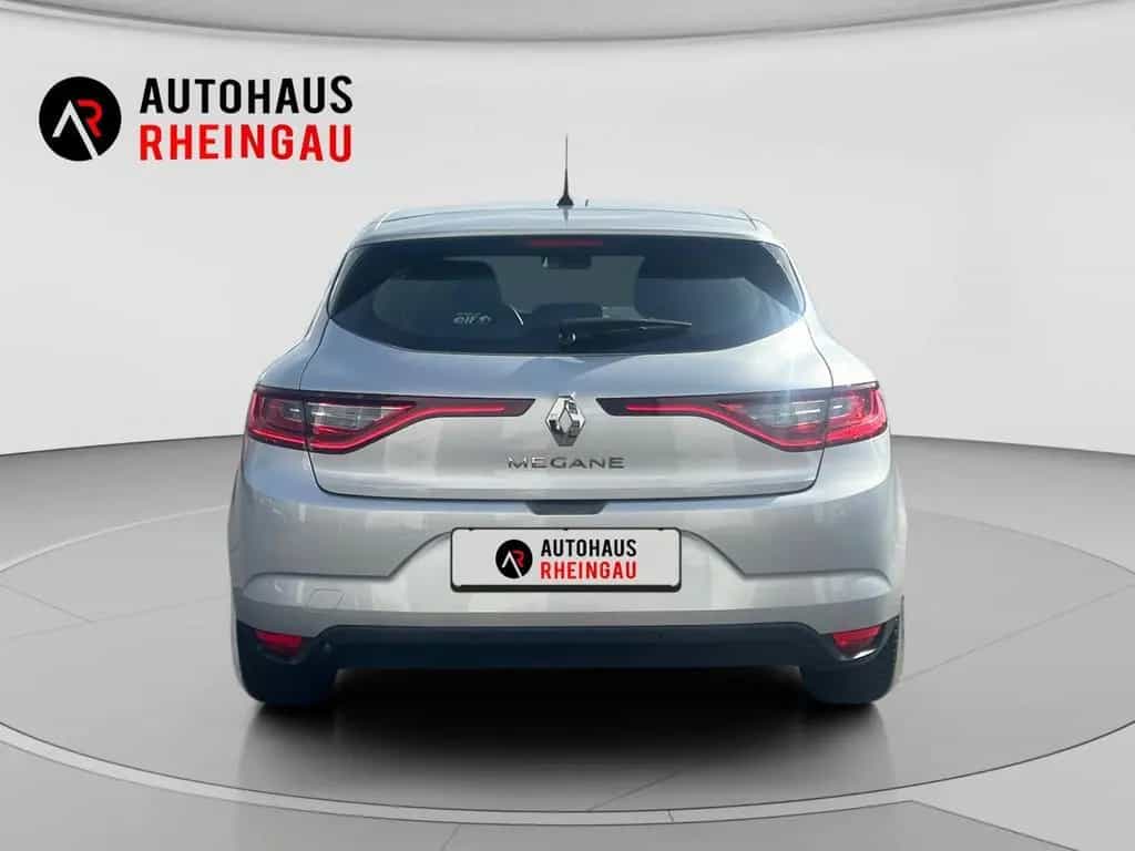 Renault Megane IV 1.2 TCe 100 Energy Life BOSE*DAB*TEMPO 03/2019-photo-4
