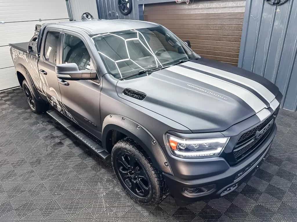 Dodge RAM BIG HORN 6.4 Box 4x4 5.7L Matt Black 12/2020-photo-1