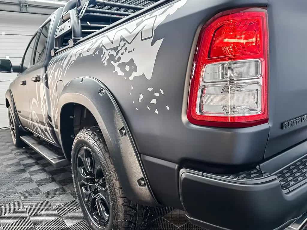 Dodge RAM BIG HORN 6.4 Box 4x4 5.7L Matt Black 12/2020-photo-10