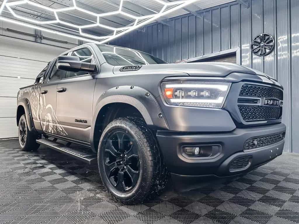 Dodge RAM BIG HORN 6.4 Box 4x4 5.7L Matt Black 12/2020-photo-14