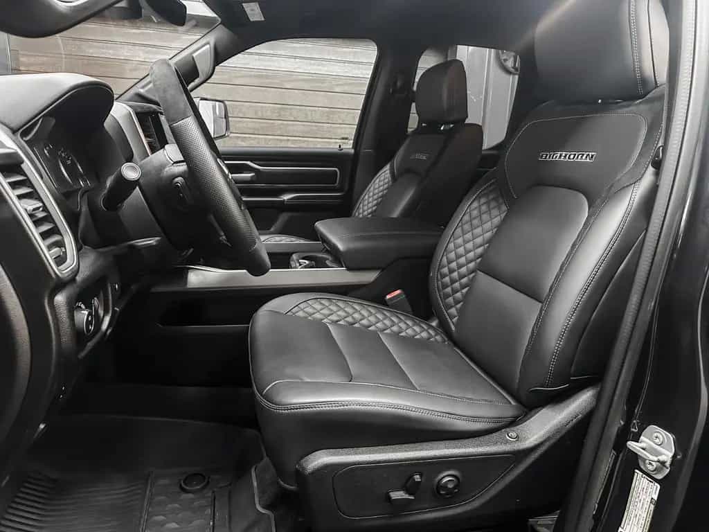 Dodge RAM BIG HORN 6.4 Box 4x4 5.7L Matt Black 12/2020-photo-20